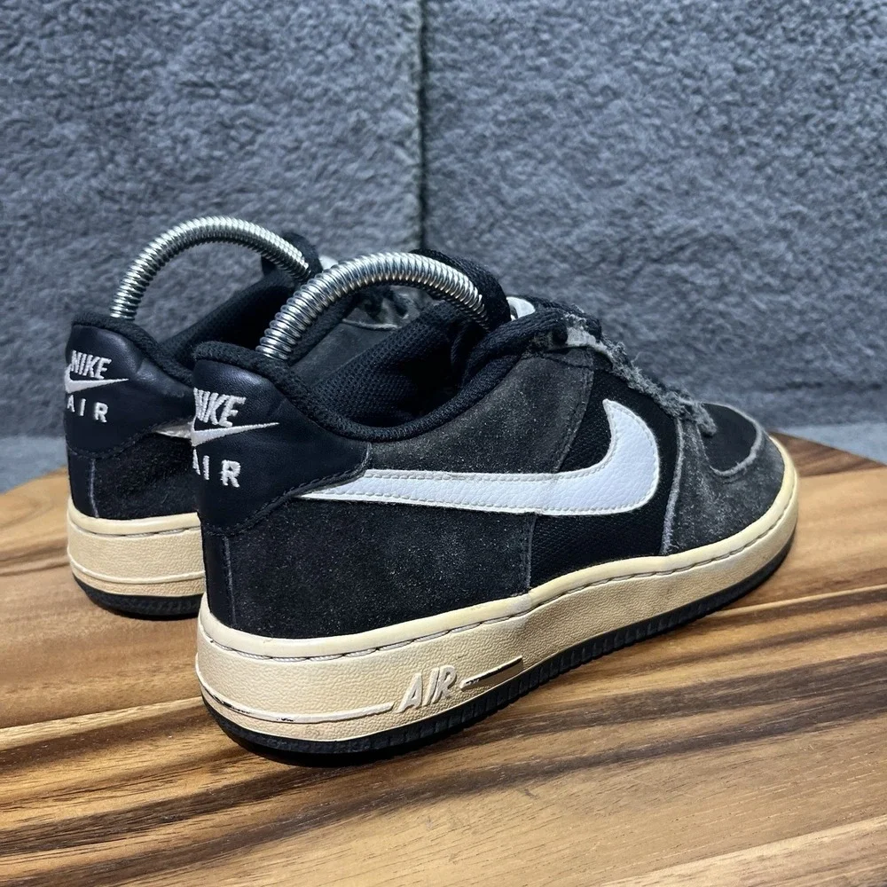 Nike Air Force 1 Sneakers Shoes Black Suede (596728-026) Youth size 5.5Y Lace Up